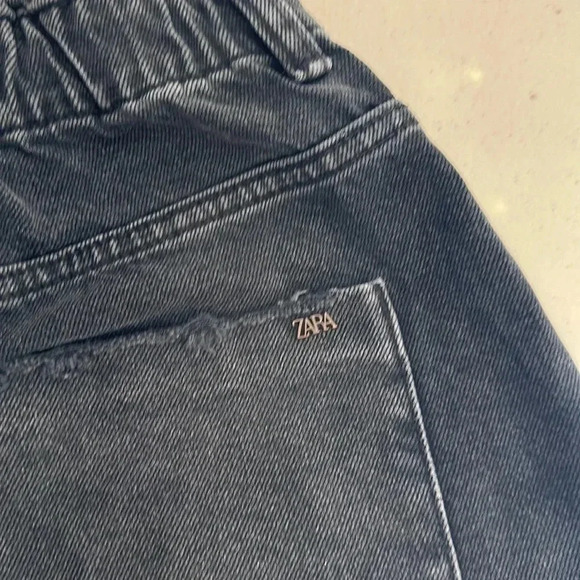 Zara - Picture 5 of 5